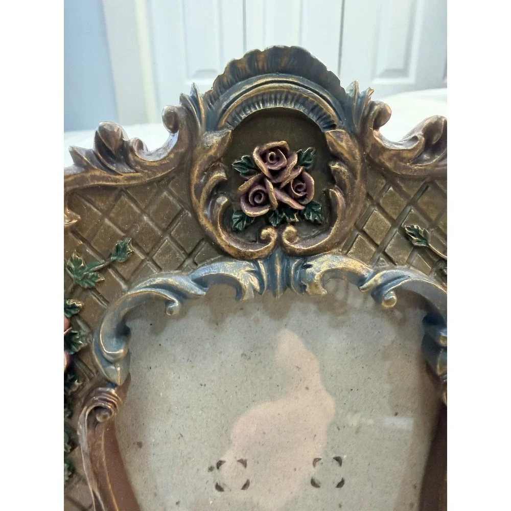 Victorian Vanity Table Picture Frame Resin Rose ornate 4 X 6 Easel Back Decor